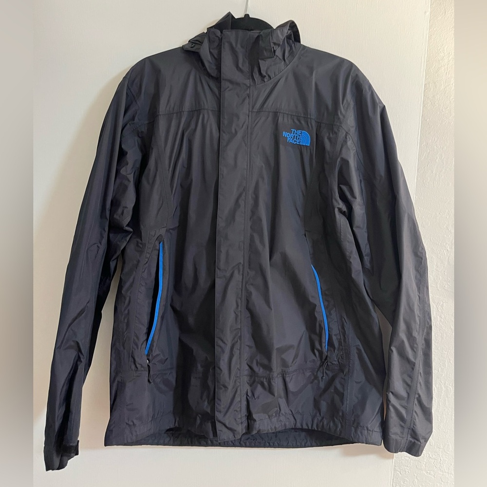 The North Face Men's Black and Blue Raincoat